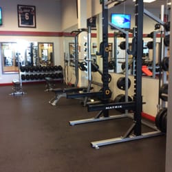 Snap Fitness - Squat Racks