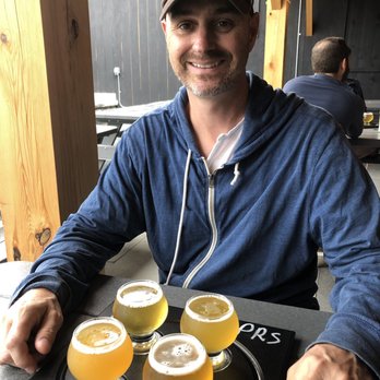 Maine Beer - Yummy flight out at the picnic tables - Breweries Near Me - Freeport, Maine Maine Beer - Yummy flight out at the picnic tables - Breweries Near Me - Freeport, Maine