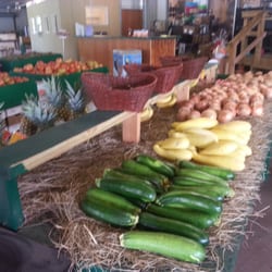Fuller's Farmers Market at Spyke's Grove - Inside