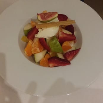 Mezzo Restaurant - Mediterranean Near Me - Prague, Puerto Rico