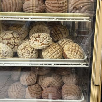 Panaderia La Fama - Pan Duce - Bakeries Near Me - Los Angeles, California Panaderia La Fama - Pan Duce - Bakeries Near Me - Los Angeles, California