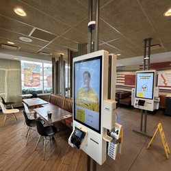 McDonald's - Dining area/kiosks