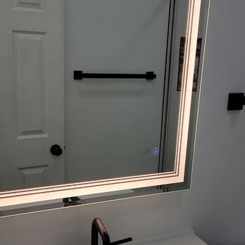 Handyman Vega - Electricity/Vanity mirror installation - Handyman Near Me Handyman Vega - Electricity/Vanity mirror installation - Handyman Near Me