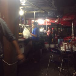Cristopher Store - Comprando la cena del baby shower