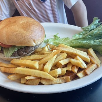 410 Diner - 1/2 lb hamburger - Diners Near Me - San Antonio, Texas 410 Diner - 1/2 lb hamburger - Diners Near Me - San Antonio, Texas