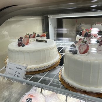 Bakery 101 - Tres leches - Bakeries Near Me - Santa Ana, California Bakery 101 - Tres leches - Bakeries Near Me - Santa Ana, California