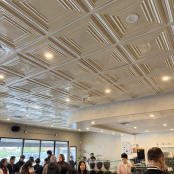 Brew Story - Waiting area - Coffee & Tea Near Me - Huntington Beach, California