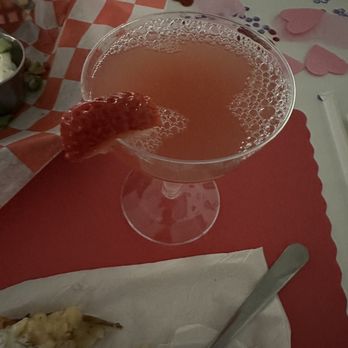 Carter's Kitchen - Strawberry punch - Barbeque Near Me - Anderson, Indiana