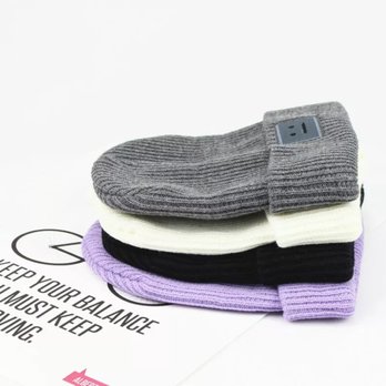 Gems Ensumbles - Kids Warm Bennie Hats
$8 each - Women's Clothing Near Me - Baltimore, Maryland