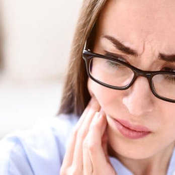 Stone Dental Group-SE Chicago Dentistry - 5 Signs You Need to See Your Dentist - General Dentistry Near Me - Chicago, Illinois Stone Dental Group-SE Chicago Dentistry - 5 Signs You Need to See Your Dentist - General Dentistry Near Me - Chicago, Illinois