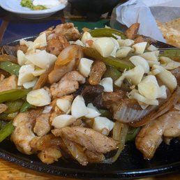 A little chicken with my garlic fajitas LOL A little chicken with my garlic fajitas LOL