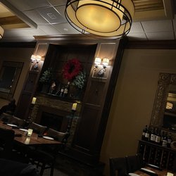 Ellwood Steak And Fish House - Inside