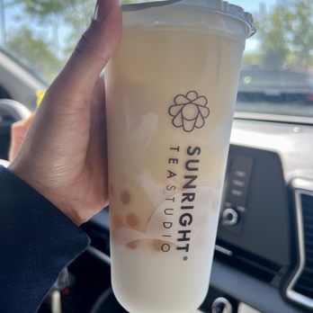 Sunright Tea Studio - Sunnyvale - Jasmine Milk Tea with Oat Milk, Honey Boba and Mochi - Bubble Tea Near Me - Sunnyvale, California Sunright Tea Studio - Sunnyvale - Jasmine Milk Tea with Oat Milk, Honey Boba and Mochi - Bubble Tea Near Me - Sunnyvale, California