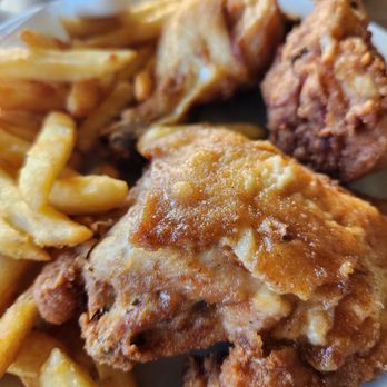 Russ' Restaurant - Diners Near Me - Grand Haven, Michigan Russ' Restaurant - Diners Near Me - Grand Haven, Michigan