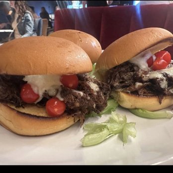 1812 Piano Lounge - Sliders - Piano Bars Near Me - Allentown, Pennsylvania 1812 Piano Lounge - Sliders - Piano Bars Near Me - Allentown, Pennsylvania