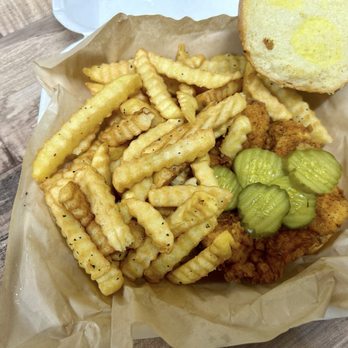 Chasin Chicken - Food Trucks Near Me - South Venice, Florida