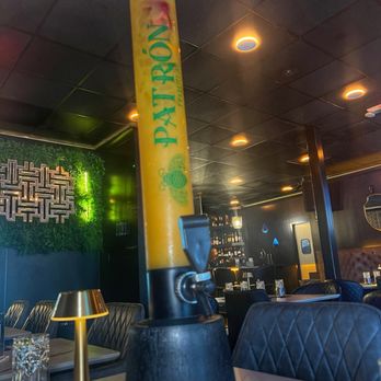 OneSixty Kitchen and Cocktails - Patron mimosa - Cocktail Bars Near Me - Charlotte, North Carolina OneSixty Kitchen and Cocktails - Patron mimosa - Cocktail Bars Near Me - Charlotte, North Carolina