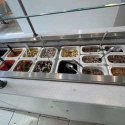 Yogeeze Frozen Yogurt - Toppings
