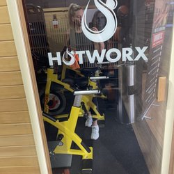 HOTWORX - Coral Springs, FL - HOT Cycle Room