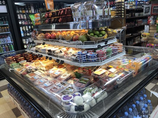 Bel-Clift Grocery by null