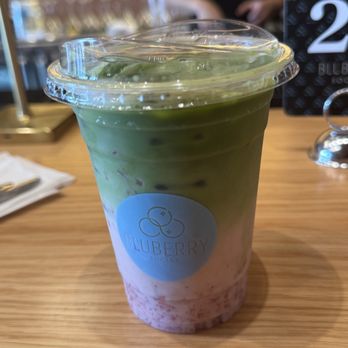 Bluberry Social - Strawberry Matcha - Breakfast & Brunch Near Me - Irvine, California