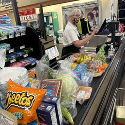 Just wanted to shout out Ben and his team they are so helpful and go above and beyond. And friendly and courteous Samantha.