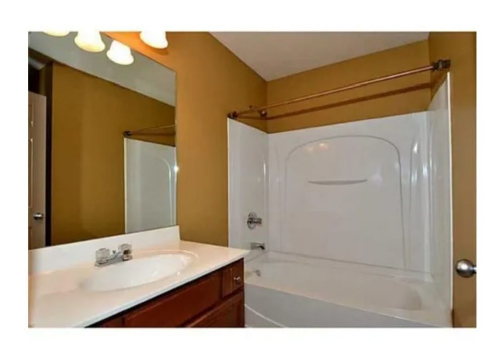 Slide of F-Cosme Construction