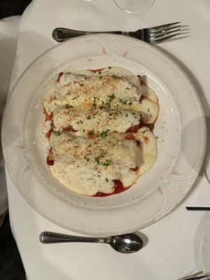 Dominic's by null