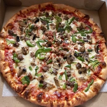 Sofia's Brick Oven Pizzeria - Medium Sausage Hamburg pepper and mushroom - Pizza Near Me - Wethersfield, Connecticut