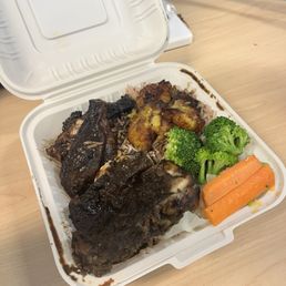 Jerk Chicken Quarter Leg Meal