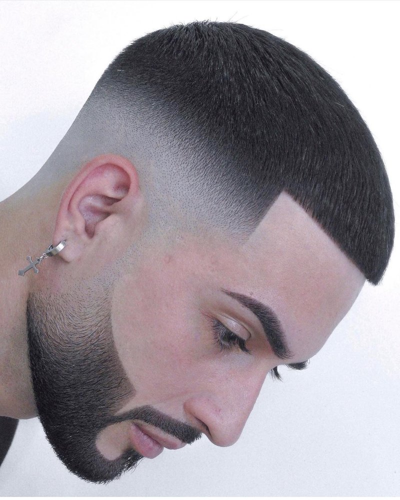 Illusions Haircuts Logo