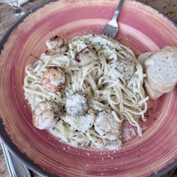 Pier 220 - Shrimp and scallop Alfredo - Seafood Near Me - Titusville, Florida