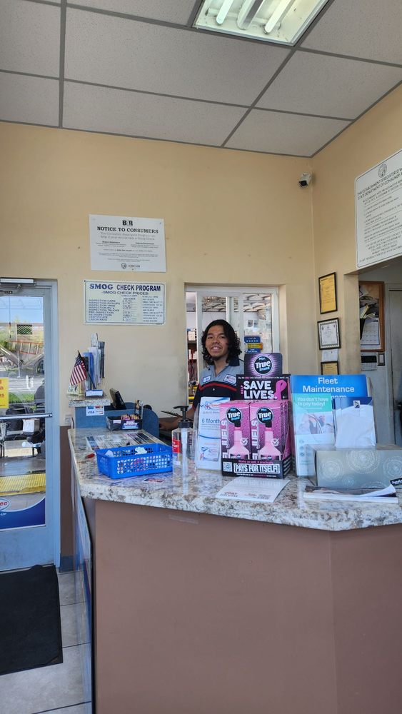 SPEEDEE OIL CHANGE & AUTO SERVICE Updated May 2024 32 Photos & 190