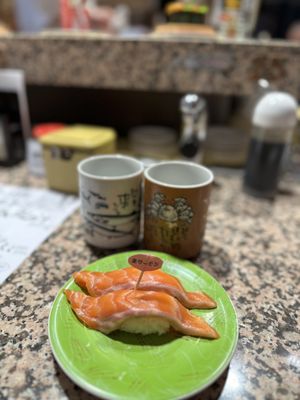 Kaitenzushi Nemuro Hanamaru KITTE Marunouchi by null