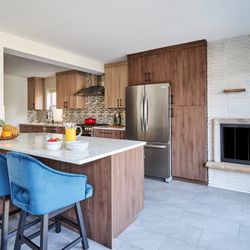 Dream Kitchens - Textured melamine two-tone kitchen
