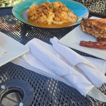 Southern Grounds - Shrimp and grits - Wine Bars Near Me - Neptune Beach, Florida