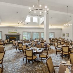Holiday Manor at Oakridge