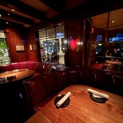 Buckeye Roadhouse - Lots of empty seating but packed bar