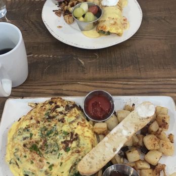 First Watch - Breakfast & Brunch Near Me - Rocky River, Ohio