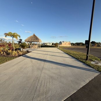 Palm Breeze Resort - Tiki hut with barbecue grill. - RV Parks Near Me - Punta Gorda, Florida Palm Breeze Resort - Tiki hut with barbecue grill. - RV Parks Near Me - Punta Gorda, Florida