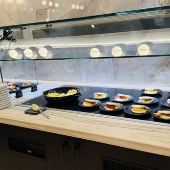Sapphire Lounge - Airport Lounges Near Me - Phoenix, Arizona
