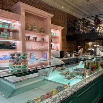 Lady Yum - Pioneer Square - Macarons Near Me - Seattle, Washington