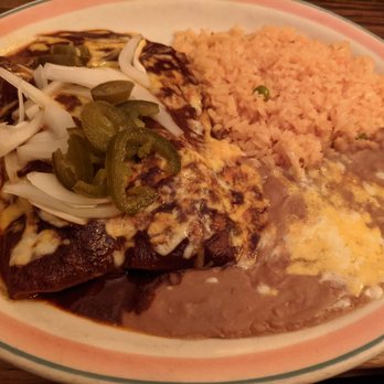 La Milpa - Chicken molé enchiladas - Mexican Near Me - Milpitas, California La Milpa - Chicken molé enchiladas - Mexican Near Me - Milpitas, California