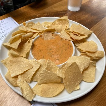 Idle Hour - Chips and queso - American Near Me - Los Angeles, California