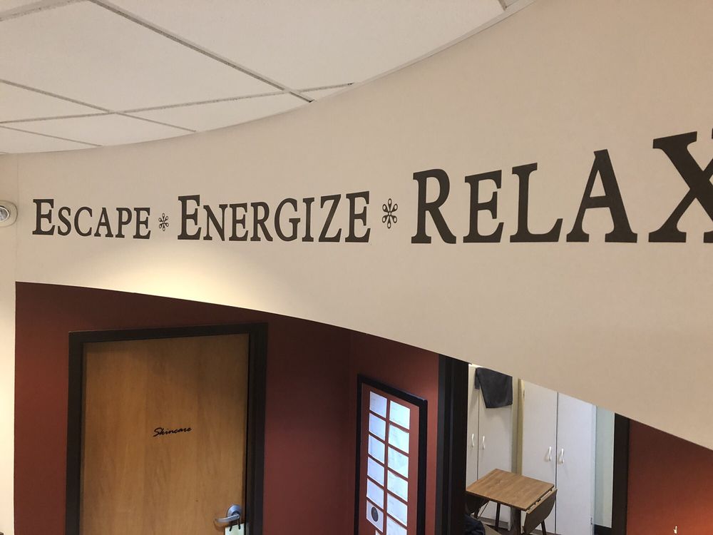 MCINTYRE’S SALON 132 Photos 3758 W Centre Ave, Portage, MI