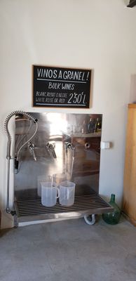 Bodega Ribas by null