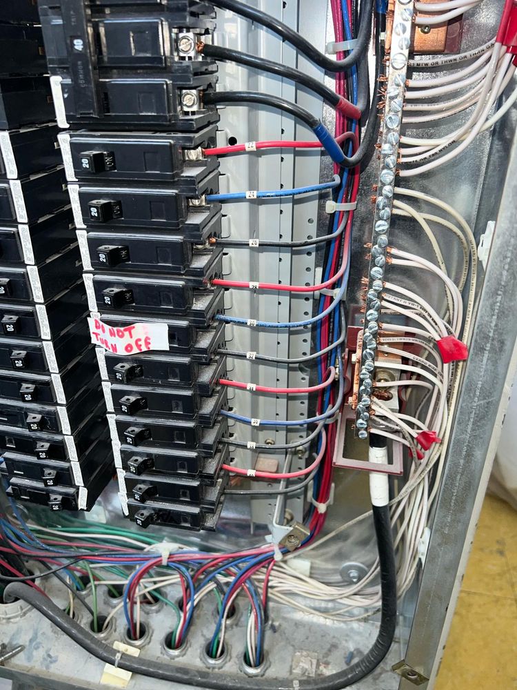 Slide of Betos Electric