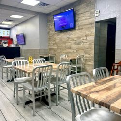 Mr Gyros - Inside dining area