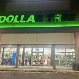Exterior photo of Dollar Tree - Fort Lauderdale, Florida Exterior photo of Dollar Tree - Fort Lauderdale, Florida