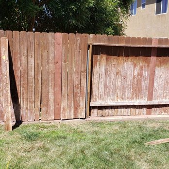 Steve McKenzie's Painting - Here is what my fence look like prior to having it painted. - Painters Near Me - Mentone, California Steve McKenzie's Painting - Here is what my fence look like prior to having it painted. - Painters Near Me - Mentone, California